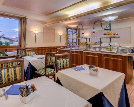 La sala colazione per un gustoso risveglio al Hotel San Donato 4 stelle a Bologna